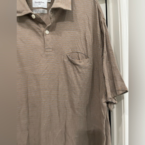 Casual Shirt - Picture 2 of 5